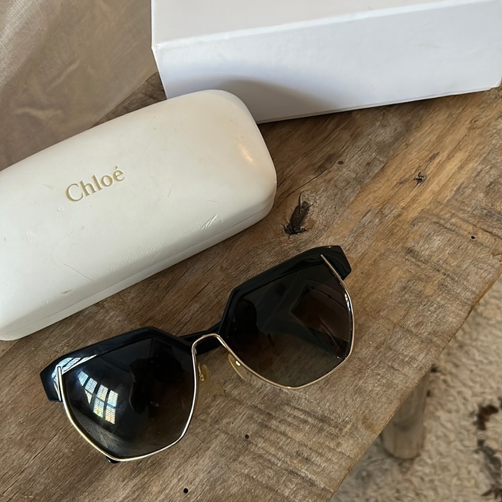 CHLOE Sunglasses EUC